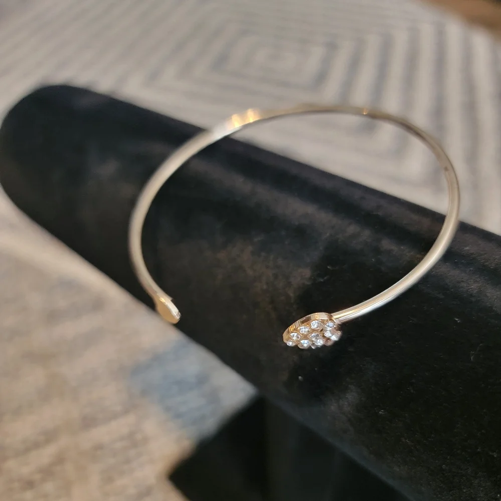 Goldtone Open Bling Heart Bangle Bracelet - Picture 5 of 7